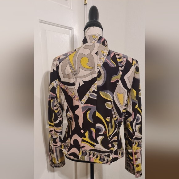 Carlisle Wool Blazer in Good Condition. - Picture 4 of 10